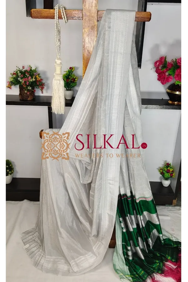 Ilkal_Handloom_Viscose_Silk_Chikki_Paras_Border_Saree_Code-_SKL03831