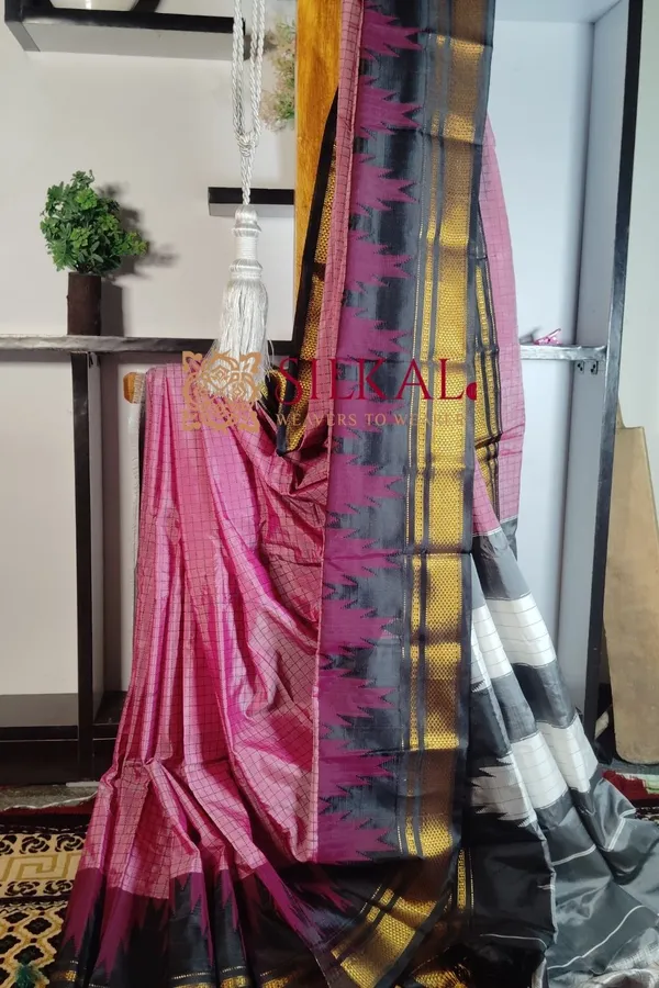 One_Side_Border_Chandarana_Temple_Saree_Code-_SKL1773