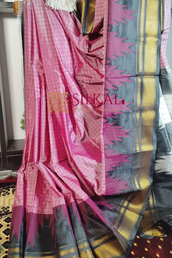 One_Side_Border_Chandarana_Temple_Saree_Code-_SKL1773