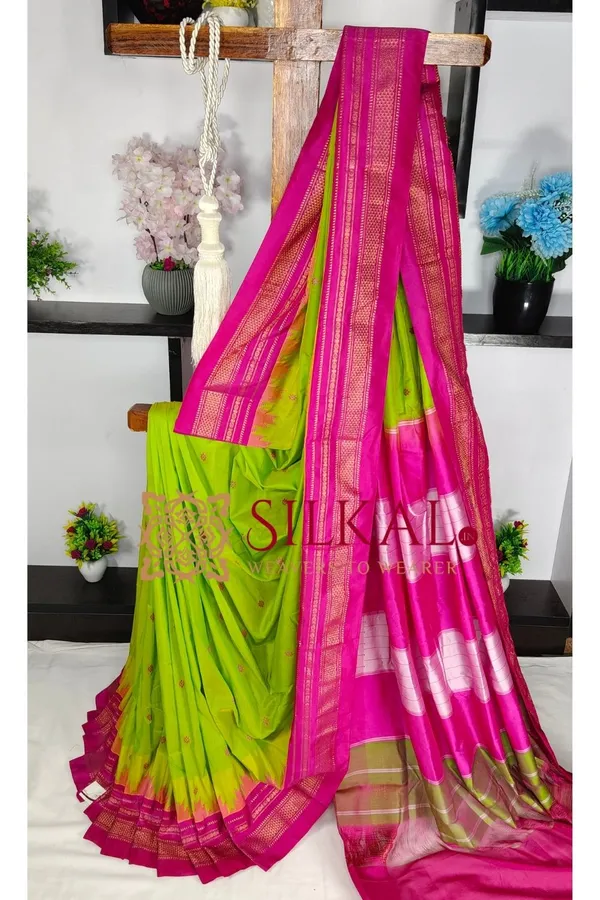 Ilkal_Buta_Cotton_Silk_Temple_Saree_SKL03899