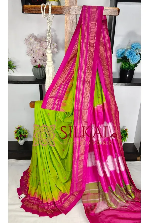 Ilkal_Buta_Cotton_Silk_Temple_Saree_SKL03899