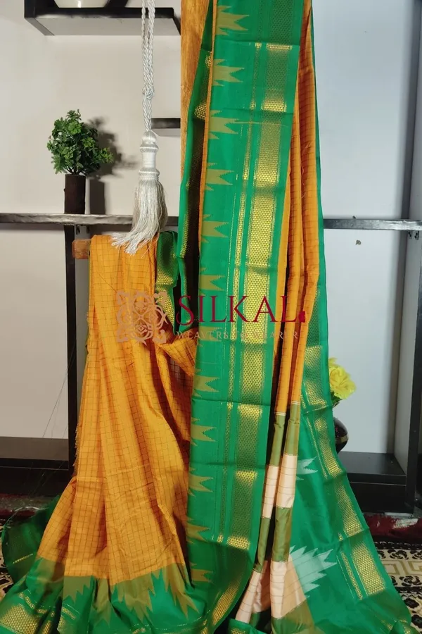 One_Side_Border_Chandarana_Temple_Saree_Code-_SKL1776