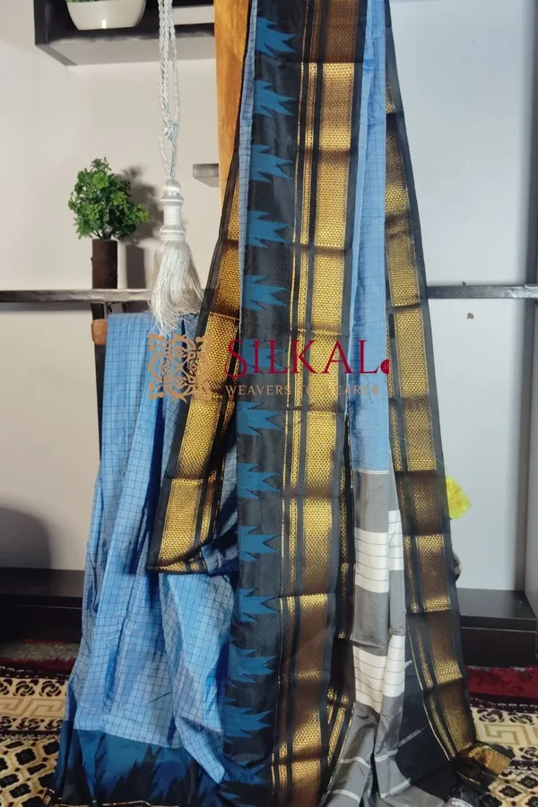 One_Side_Border_Chandarana_Temple_Saree_Code-_SKL1774