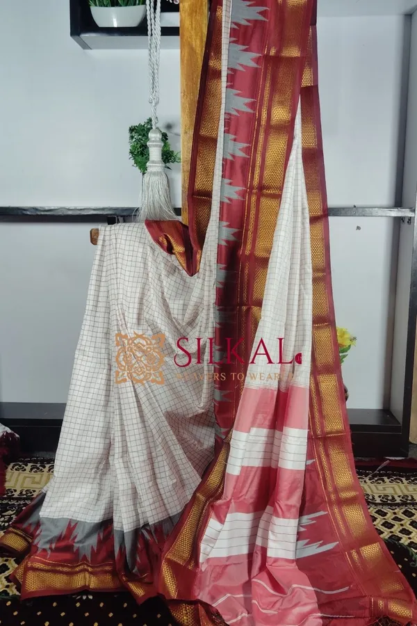 One_Side_Border_Chandarana_Temple_Saree_Saree_Code-_SKL1471