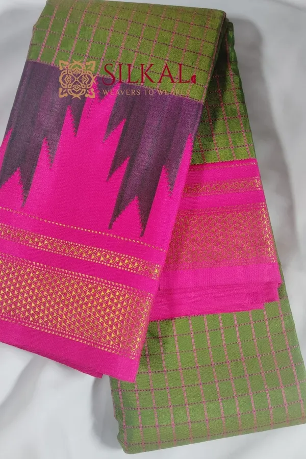 One_Side_Border_Chandarana_Temple_Saree_Code-_SKL1312