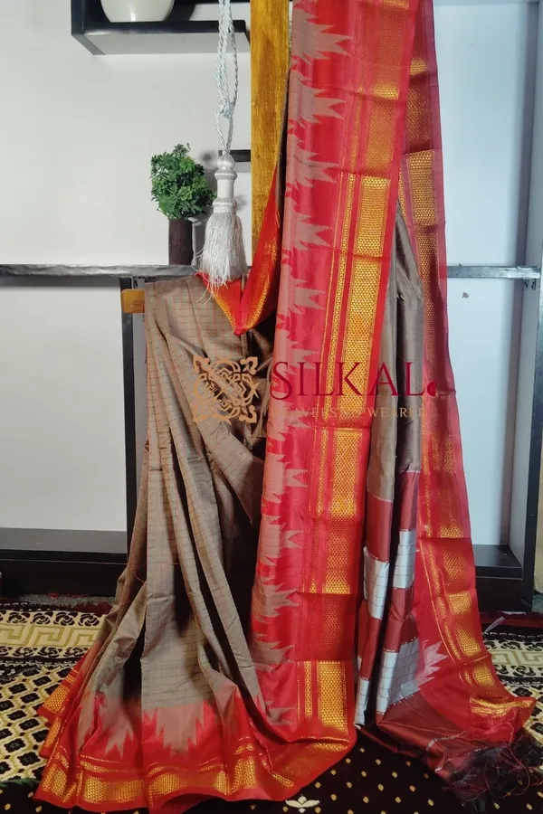 One_Side_Border_Chandarana_Temple_Saree_Code-_SKL1472