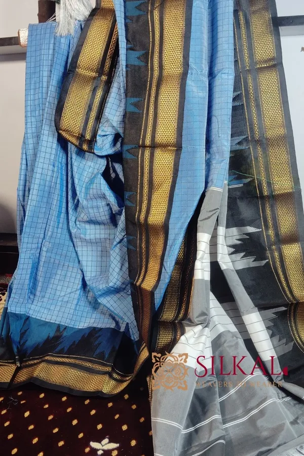 One_Side_Border_Chandarana_Temple_Saree_Code-_SKL1774