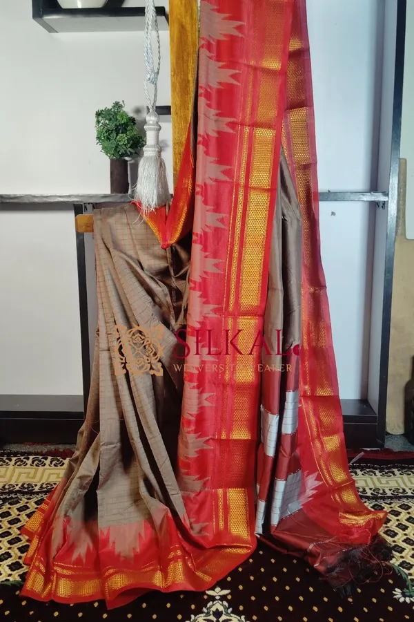 One_Side_Border_Chandarana_Temple_Saree_Code-_SKL1472