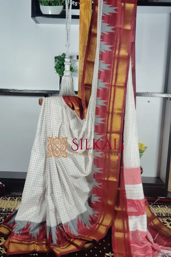 One_Side_Border_Chandarana_Temple_Saree_Saree_Code-_SKL1471