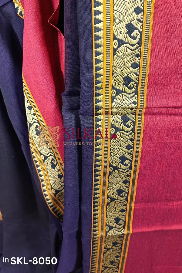 Narayan_Peth_Plain_Cotton_Saree_With_Patti_Pallu_Code-_SKL1608