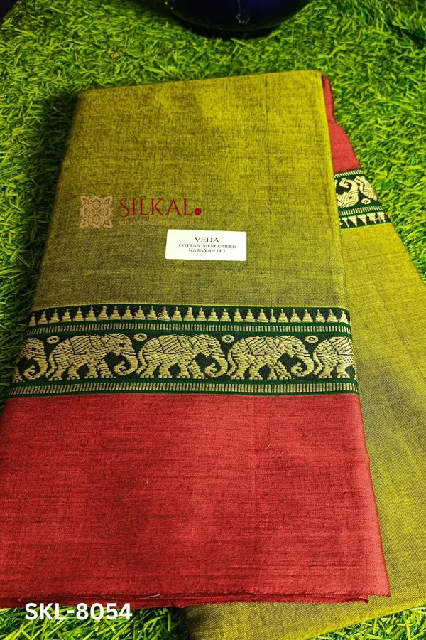 Narayan_Peth_Plain_Cotton_Saree_With_Patti_Pallu_Saree_Code-_SKL1611