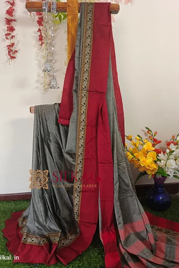 Narayan_Peth_Plain_Cotton_Saree_With_Patti_Pallu_Saree_Code-_SKL1604