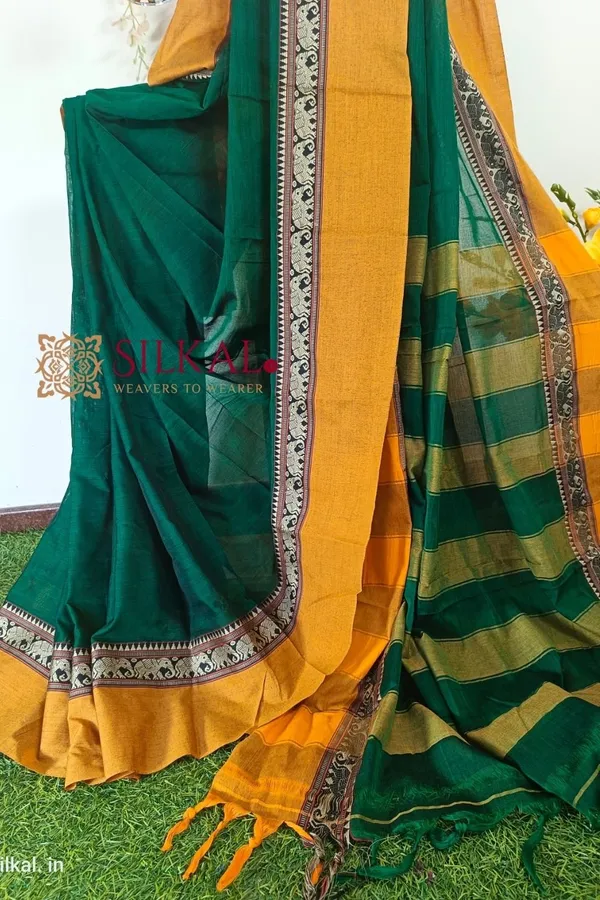 Narayan_Peth_Plain_Cotton_Saree_With_Patti_Pallu_Saree_Code-_SKL1605