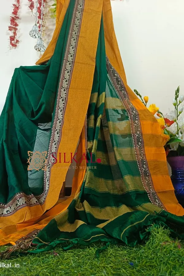 Narayan_Peth_Plain_Cotton_Saree_With_Patti_Pallu_Saree_Code-_SKL1605