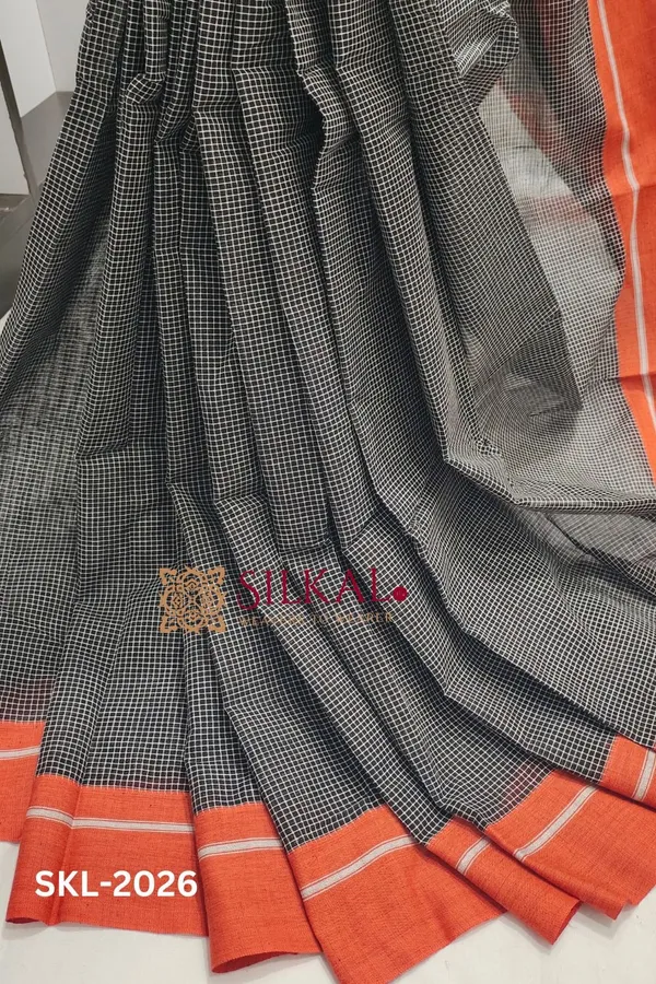 Patteda_Anchu_Checks_With_Plain_Border_Saree_Code-_SKL1108