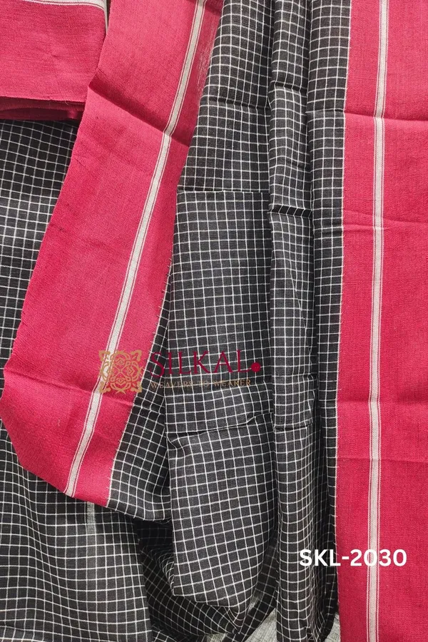 Patteda_Anchu_Checks_With_Plain_Border_Saree_Code-_SKL1086
