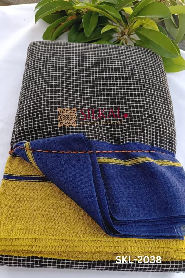 Patteda_Anchu_Checks_With_Plain_Border_Saree_Code-_SKL1138