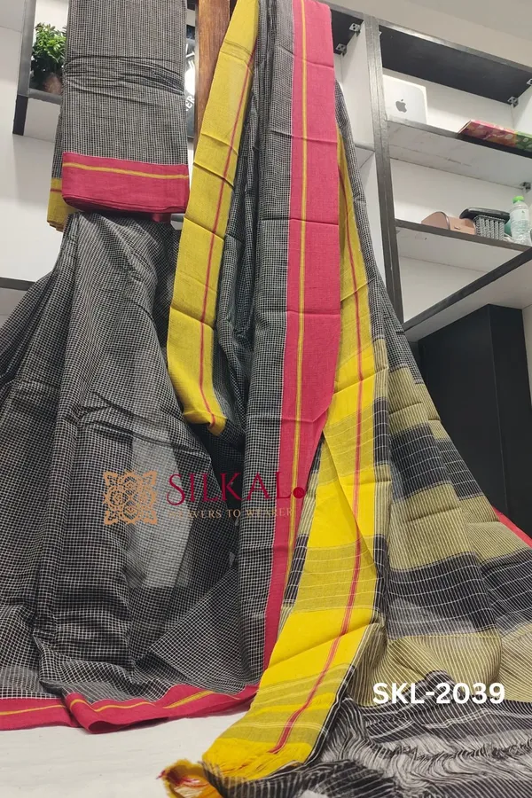 Patteda_Anchu_Pure_Cotton_Ganga_Jamuna_Handwoven_Saree_Saree_Code-_SKL1035