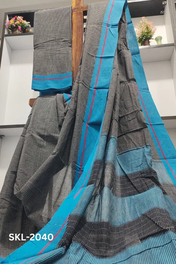 Patteda_Anchu_Checks_With_Plain_Border_Saree_Code-_SKL1668