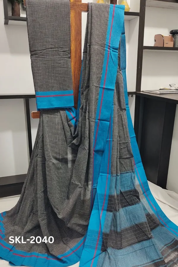 Patteda_Anchu_Checks_With_Plain_Border_Saree_Code-_SKL1668