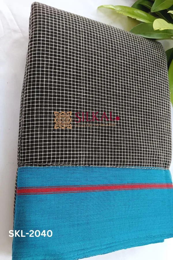 Patteda_Anchu_Checks_With_Plain_Border_Saree_Code-_SKL1668