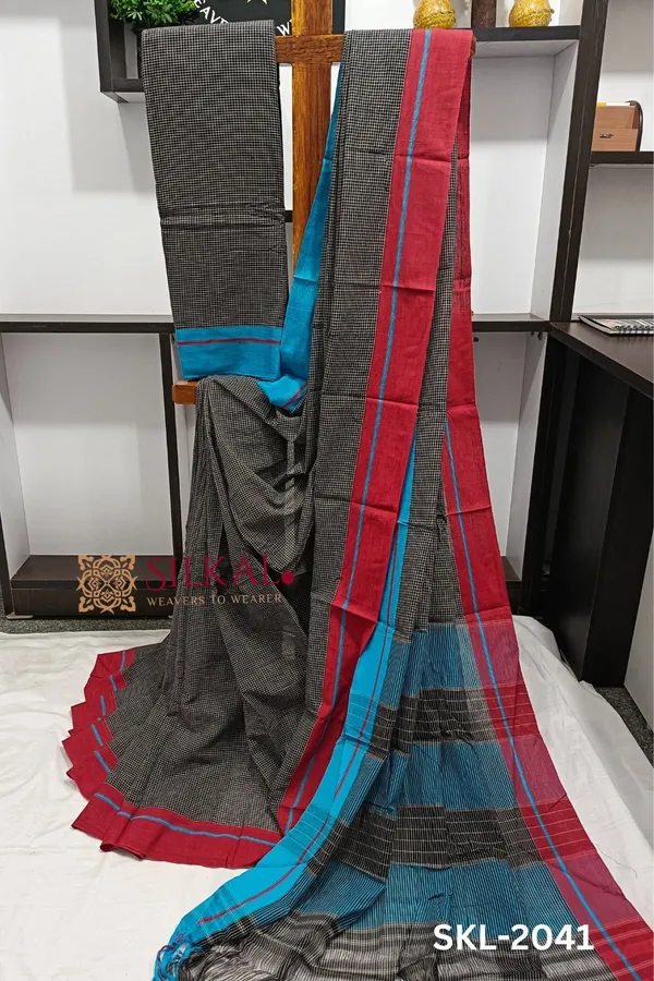 Patteda_Anchu_Checks_With_Plain_Border_Saree_Code-_SKL1396