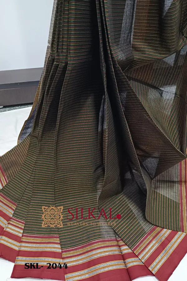 Ilkal_Viscose_Silk_Kaddi_Saree_With_Gomi_Border_Saree_Code-_SKL1223