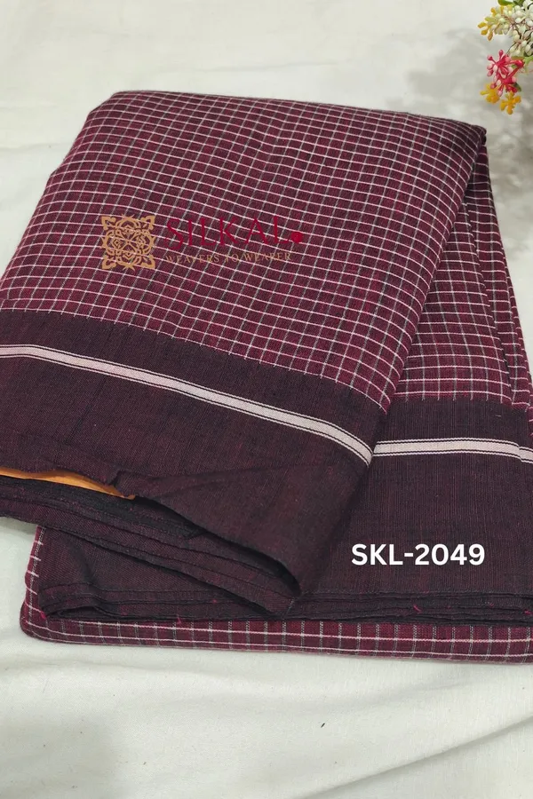 Patteda_Anchu_Checks_With_Plain_Border_Saree_Code-_SKL1398