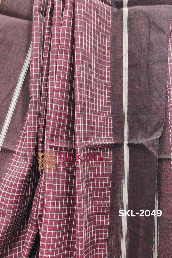 Patteda_Anchu_Checks_With_Plain_Border_Saree_Code-_SKL1398