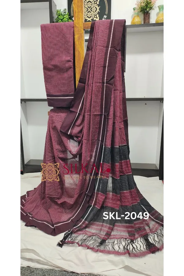 Patteda_Anchu_Checks_With_Plain_Border_Saree_Code-_SKL1398