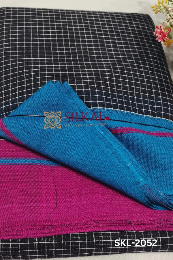 Patteda_Anchu_Checks_With_Plain_Border_Saree_Code-_SKL1684