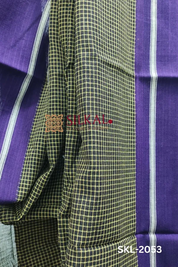 Patteda_Anchu_Checks_With_Plain_Border_Saree_Code-_SKL1140
