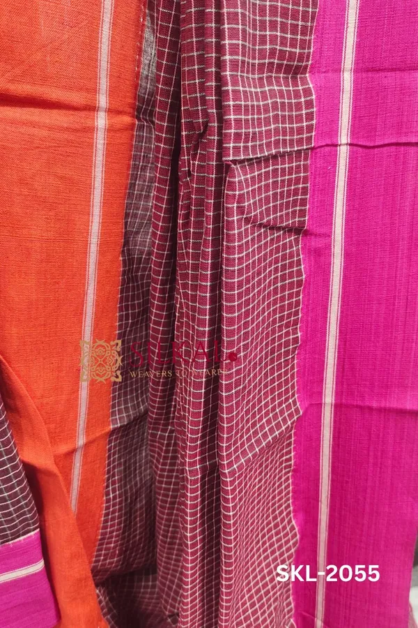 Patteda_Anchu_Checks_With_Plain_Border_Saree_Code-_SKL1139