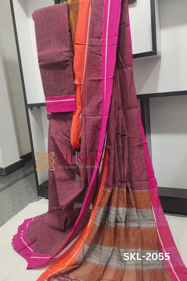 Patteda_Anchu_Checks_With_Plain_Border_Saree_Code-_SKL1139