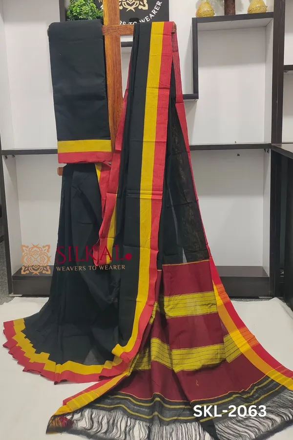 Patteda_Anchu_Checks_With_Plain_Border_Saree_Code-_SKL1685