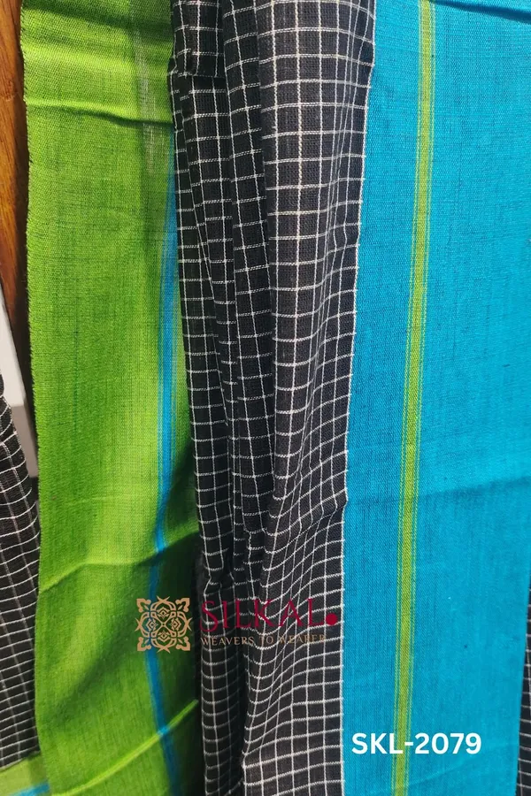 Patteda_Anchu_Checks_With_Plain_Border_Saree_Code-_SKL1099