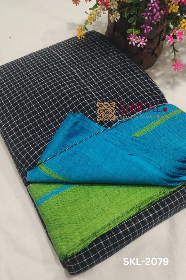 Patteda_Anchu_Checks_With_Plain_Border_Saree_Code-_SKL1099