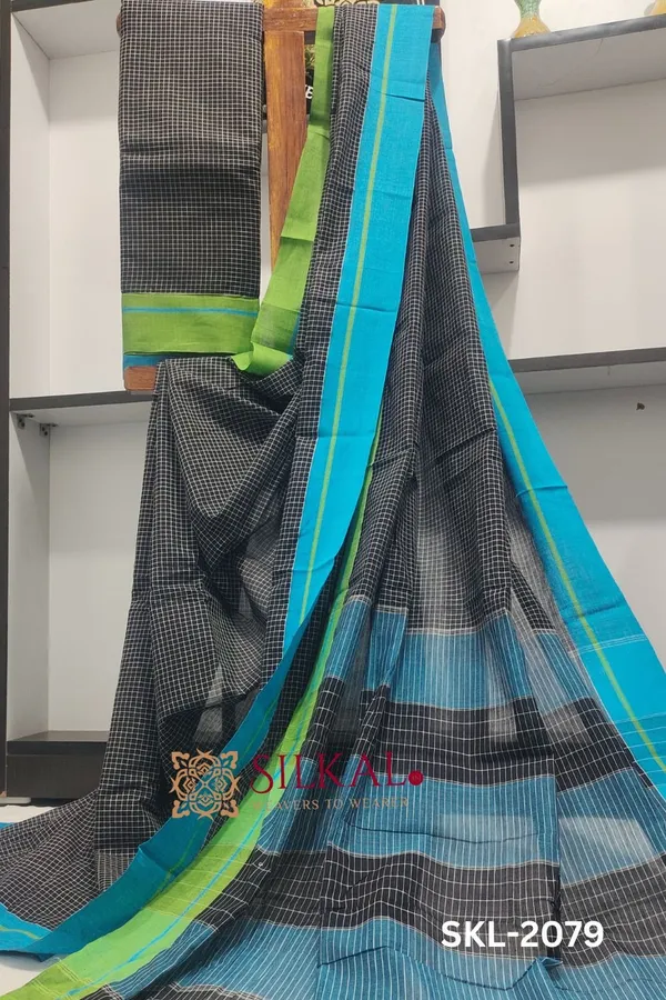 Patteda_Anchu_Checks_With_Plain_Border_Saree_Code-_SKL1099