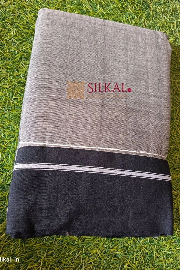 Patteda_Anchu_Checks_With_Plain_Border_Saree_Code-_SKL1173