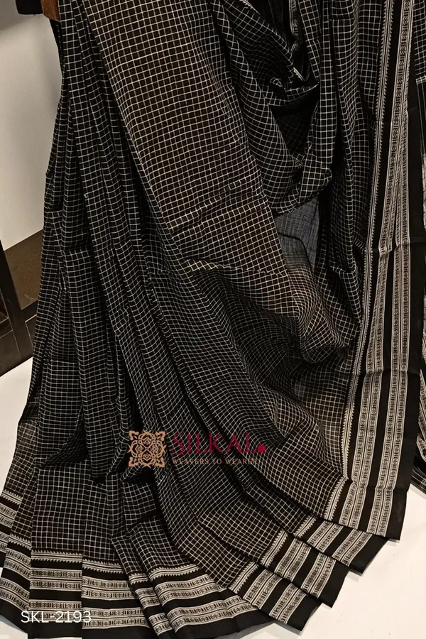 Patteda_Anchu_Pure_Cotton_With_Gaadi_Dhadi_Border_Saree_Saree_Code-_SKL1004