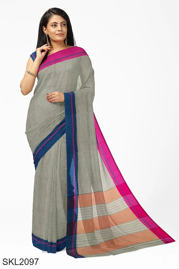 Patteda_Anchu_Checks_With_Plain_Border_Saree_Code-_SKL1030