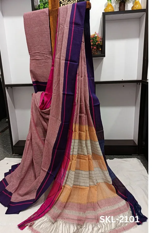 Patteda_Anchu_Checks_With_Plain_Border_Saree_Code-_SKL1525