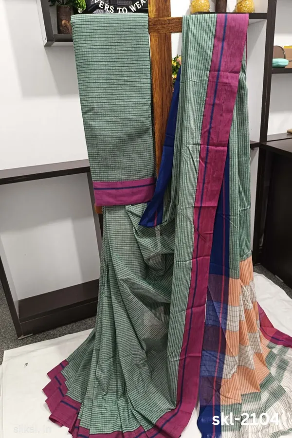 Patteda_Anchu_Pure_Cotton_Handwoven_Saree_Code-_SKL1131