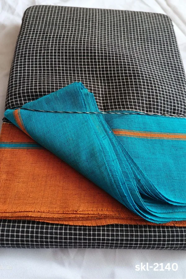 Patteda_Anchu_Checks_With_Plain_Border_Saree_Code-_SKL1606