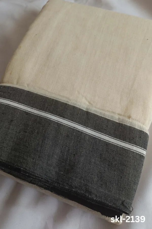 Plain_Patteda_Anchu_Pure_Cotton_Handloom_Saree_Saree_Code-_SKL1107
