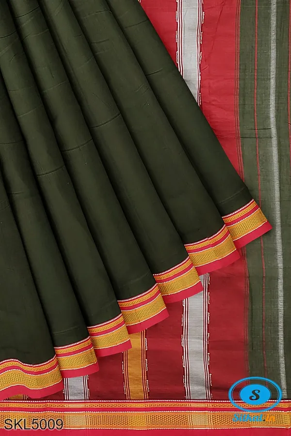 Ilkal_Plain_Cotton_Saree_With_Chikki_Paras_Border_Saree_Code-_SKL1670