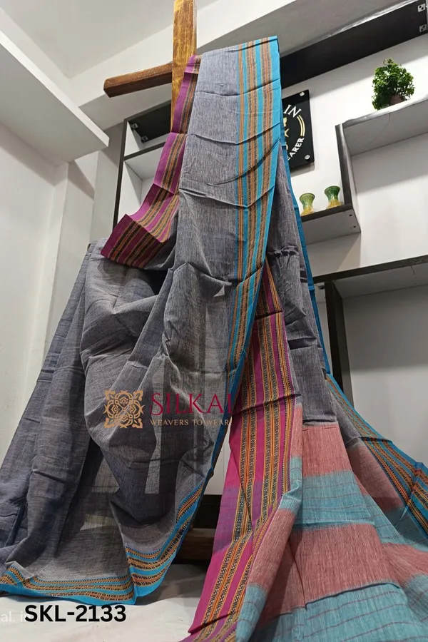 Patteda_Anchu_Pure_Cotton_Handwoven_Saree_With_Gaadi_Dadi_Border_Saree_Code-_SKL1381