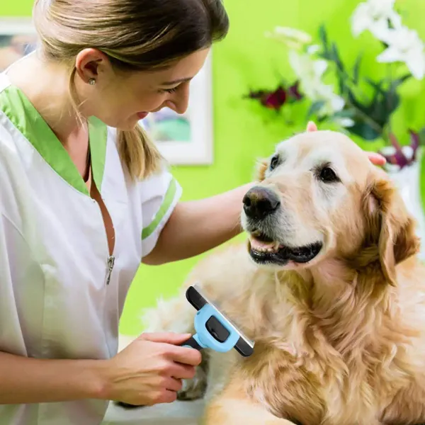 HANK_Pet_Grooming_Brush_shedding_by_Up_to_95%