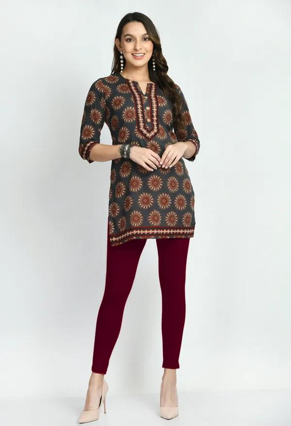 V&M_Maroon_Women_Cotton_Slim_Fit_Ankle-Length_Leggings