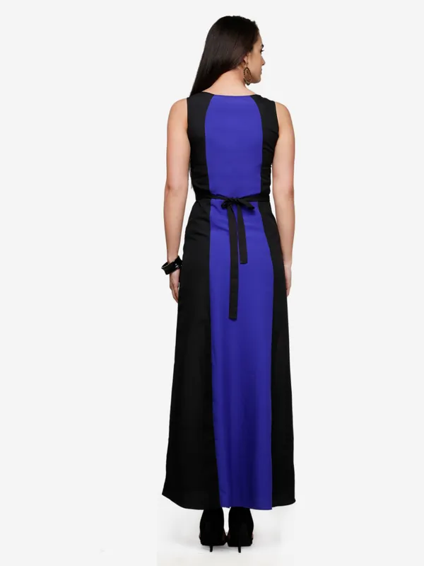 Blue_&_Black_Blocked_Plain_Boat_Neck_Sleeveless_Maxi_Dress_For_Women